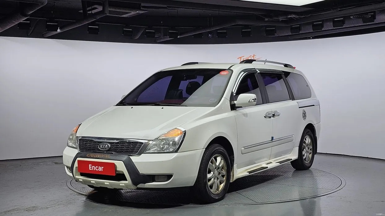 Kia Carnival 2012