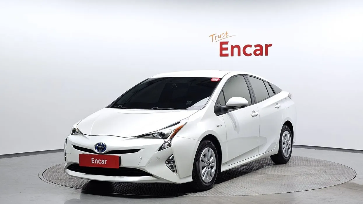 Авто из Кореи Toyota Prius 1.8 E, 2018