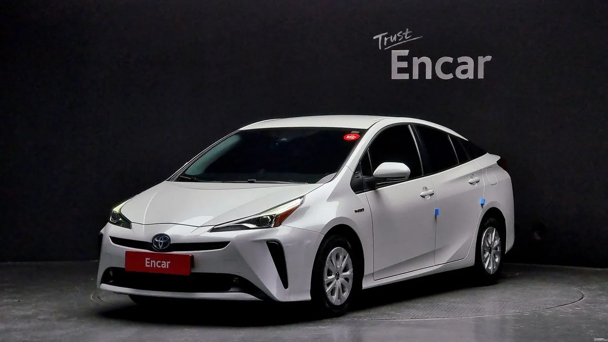 Авто из Кореи Toyota Prius 1.8, 2021