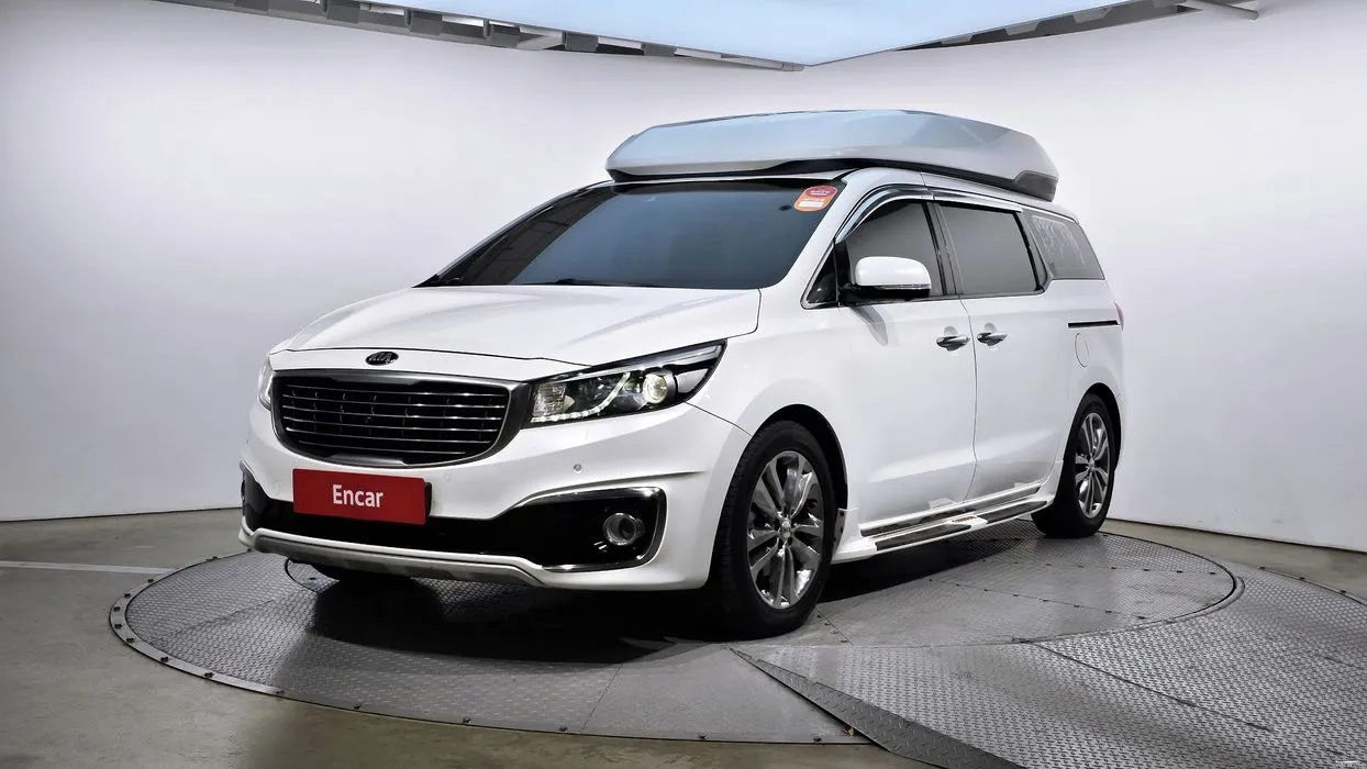 Kia Carnival Hi Limousine