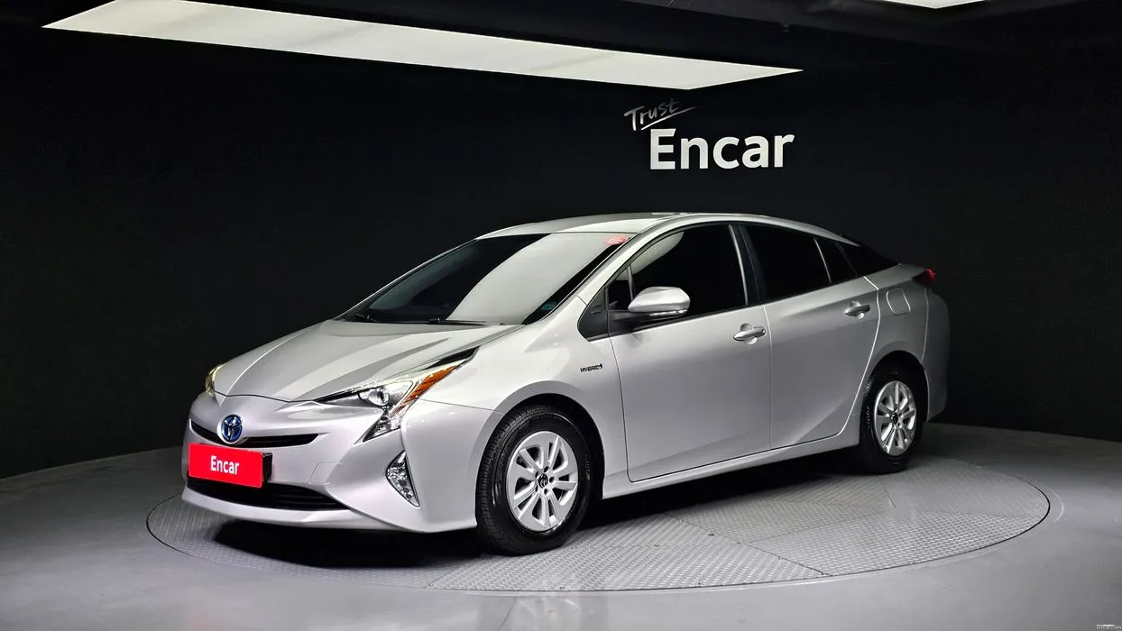 Авто из Кореи Toyota Prius 1.8 E, 2017