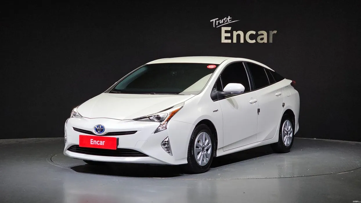 Авто из Кореи Toyota Prius 1.8 E, 2018