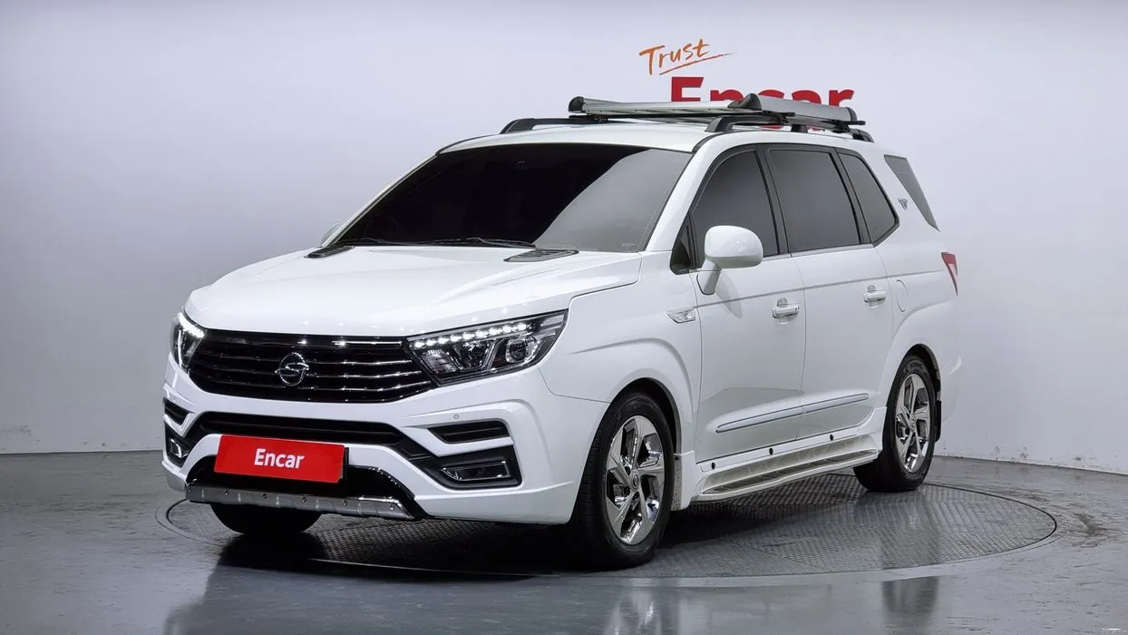 Авто из Кореи Ssangyong Korando Turismo 4WD Tx 9 -seater, 2018