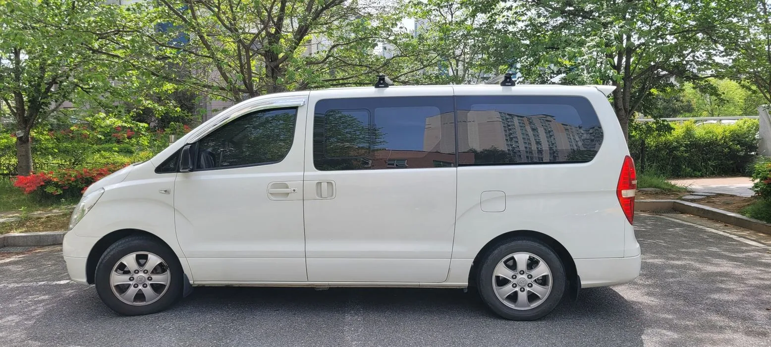 Авто из Кореи Hyundai Grand Starex 12 -seater wagon CVX Deluxe, 2011